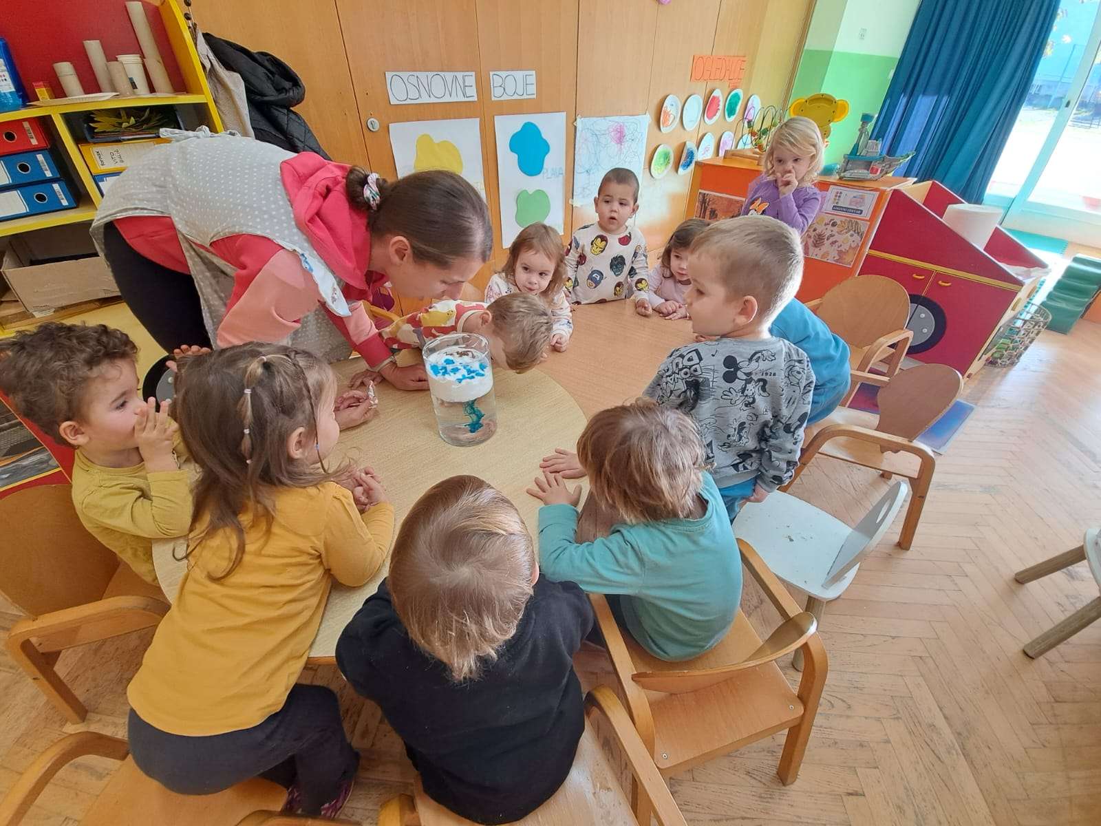 Istraživačko spoznajna aktivnost- kako nastaje kiša?