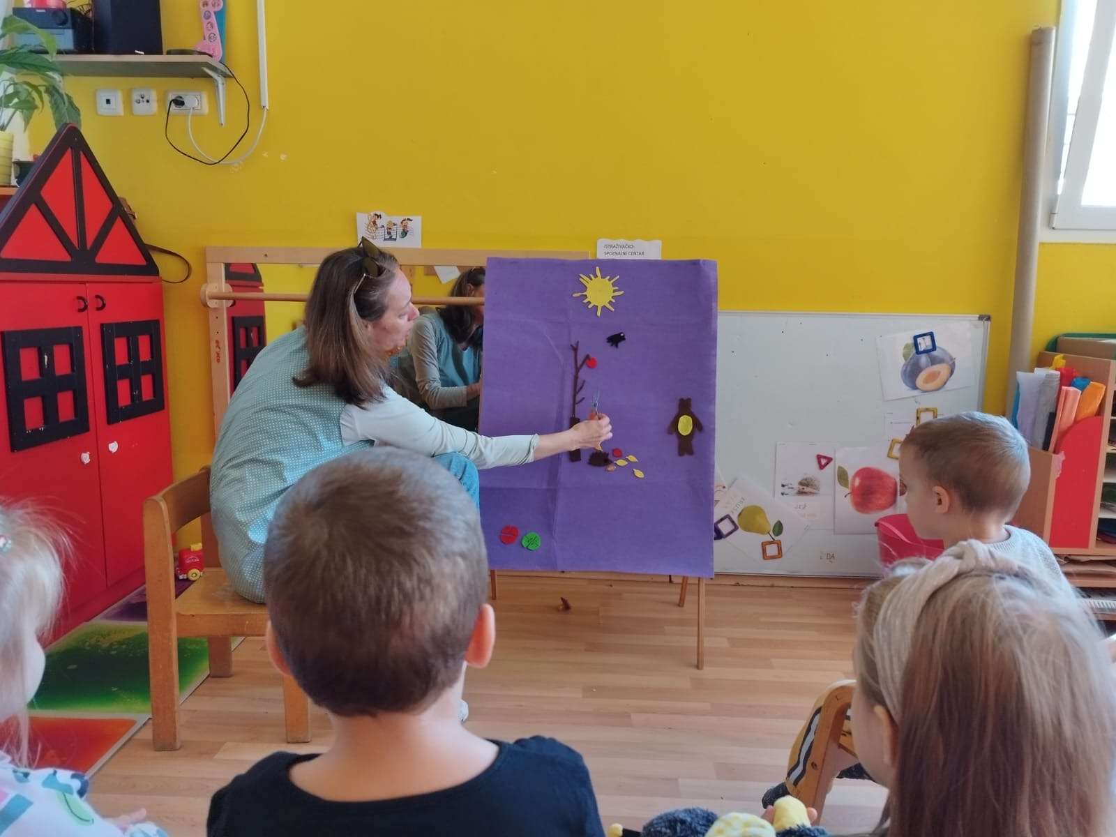 Obilježavanje Dana jabuke uz tjedne aktivnosti poticanja zdrave prehrane.