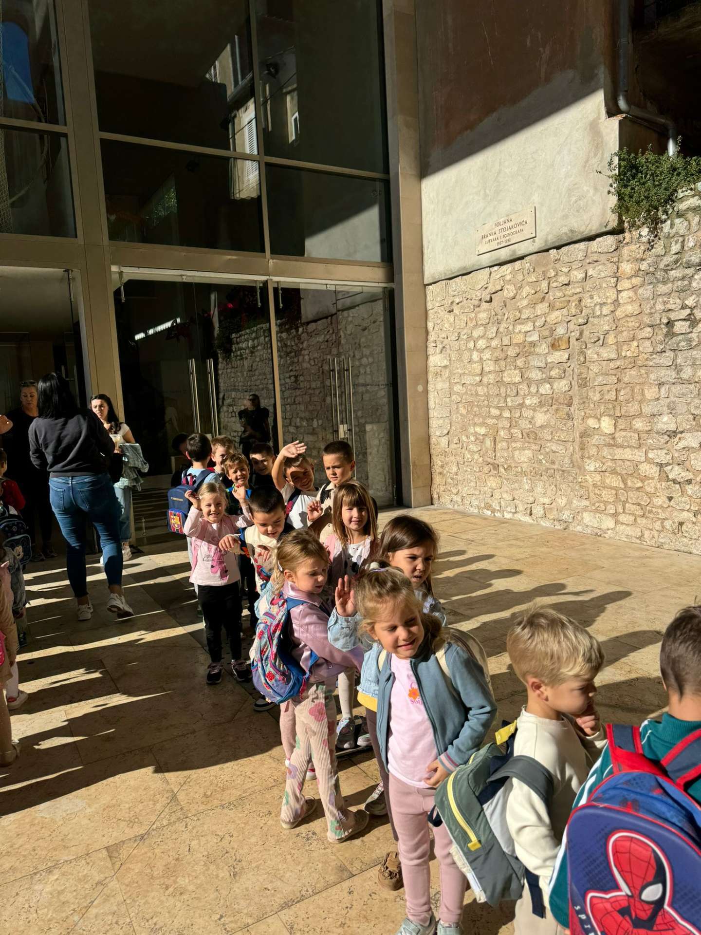 Papigice i Zečići u posjeti Kazalištu lutaka Zadar!