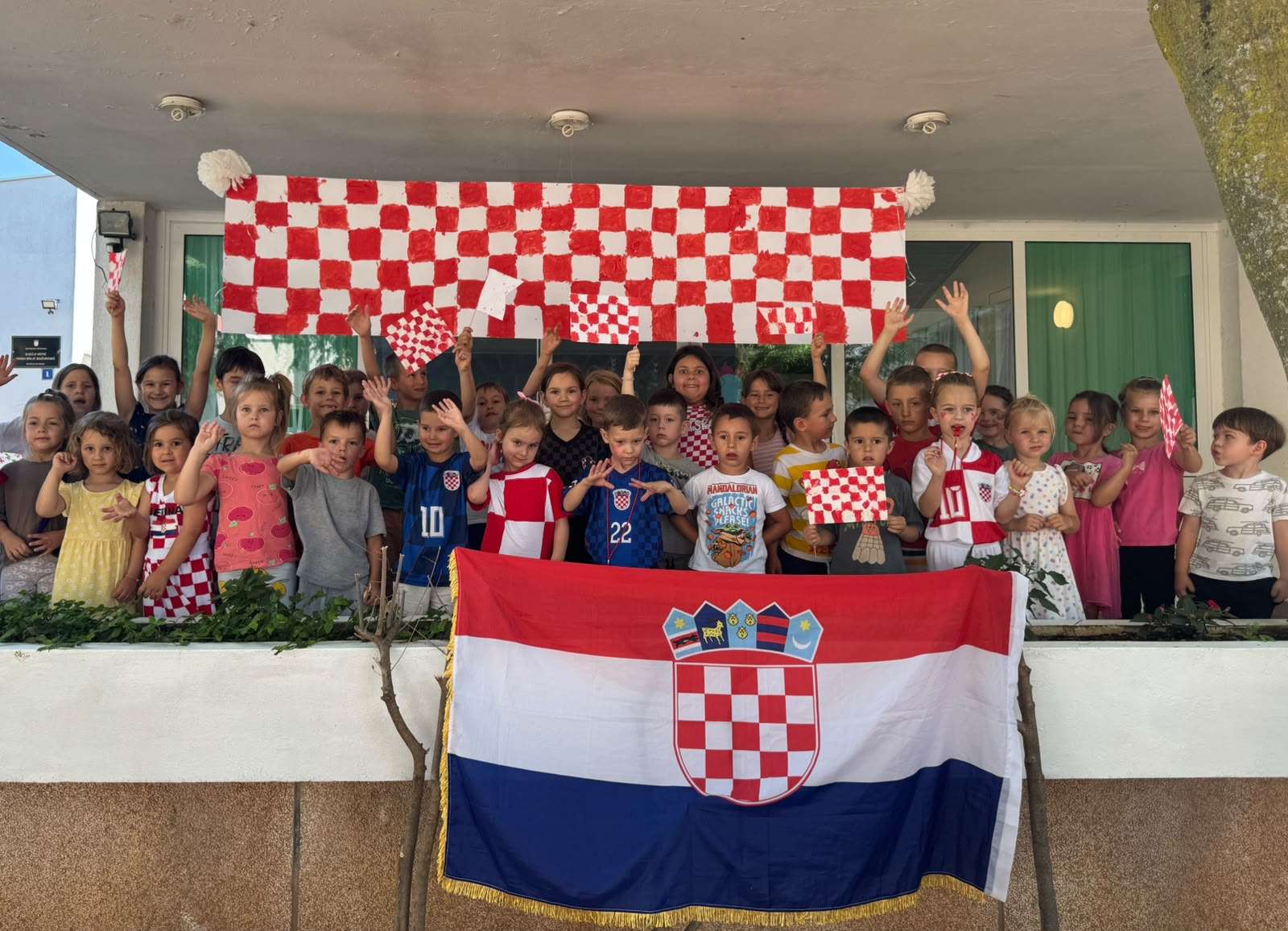 Dupinići i tigrići svim srcem za Hrvatsku!